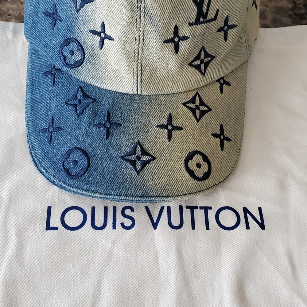 Louis Vuitton Light Blue Denim Cap with Navy Monogram - Picture 3 of 9
